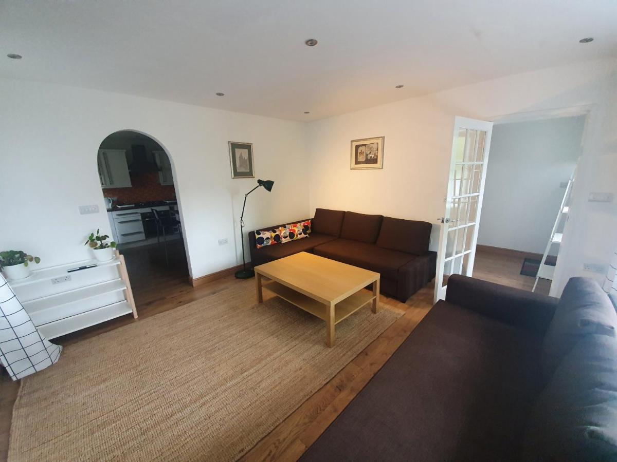 דירות מנצ'סטר Beautiful House In The Heart Of A Golf Course. מראה חיצוני תמונה