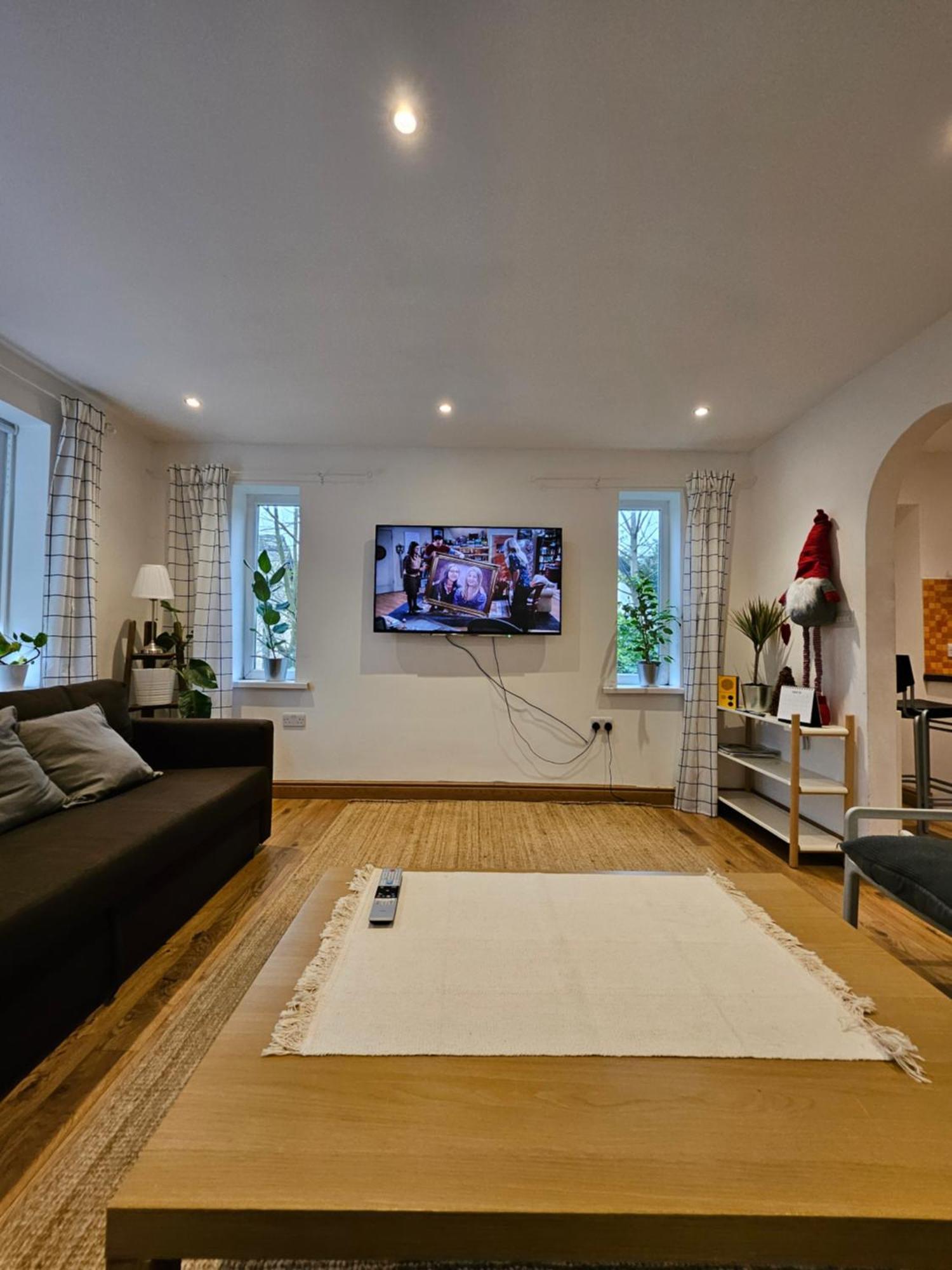 דירות מנצ'סטר Beautiful House In The Heart Of A Golf Course. מראה חיצוני תמונה